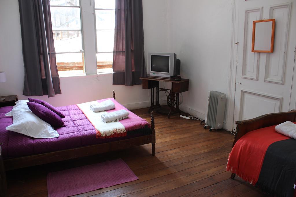Casa Volante Hostal ヴァルパライソ 部屋 写真