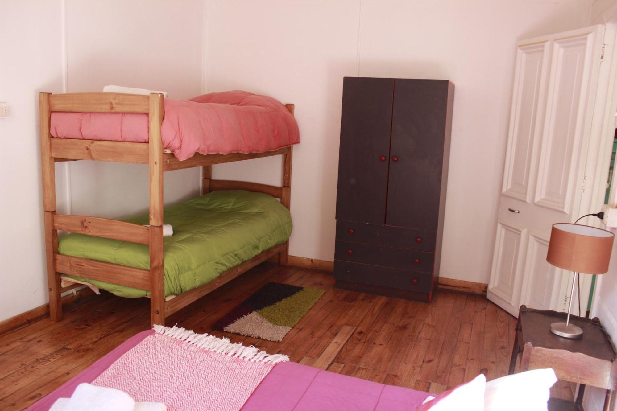 Casa Volante Hostal ヴァルパライソ 部屋 写真