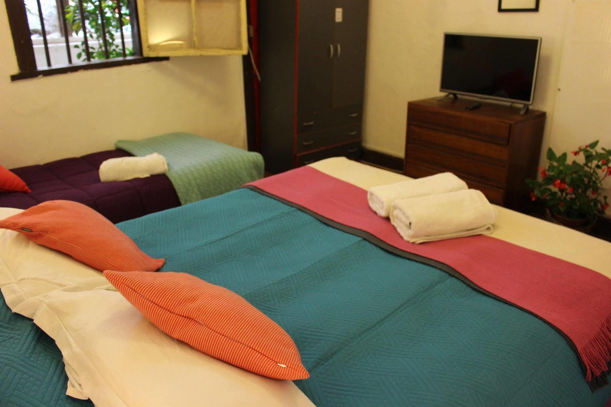 Casa Volante Hostal ヴァルパライソ エクステリア 写真
